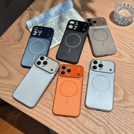 Funda AG Glass con protectores de cámaras huecos abiertos iPhone 16 Pro Max